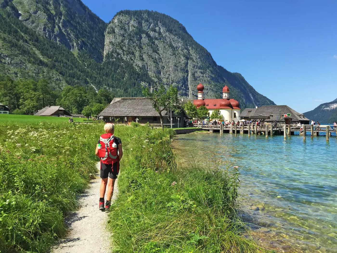 wanderreisen_salzalpensteig_1_koenigssee_st_bartholomae_wanderer