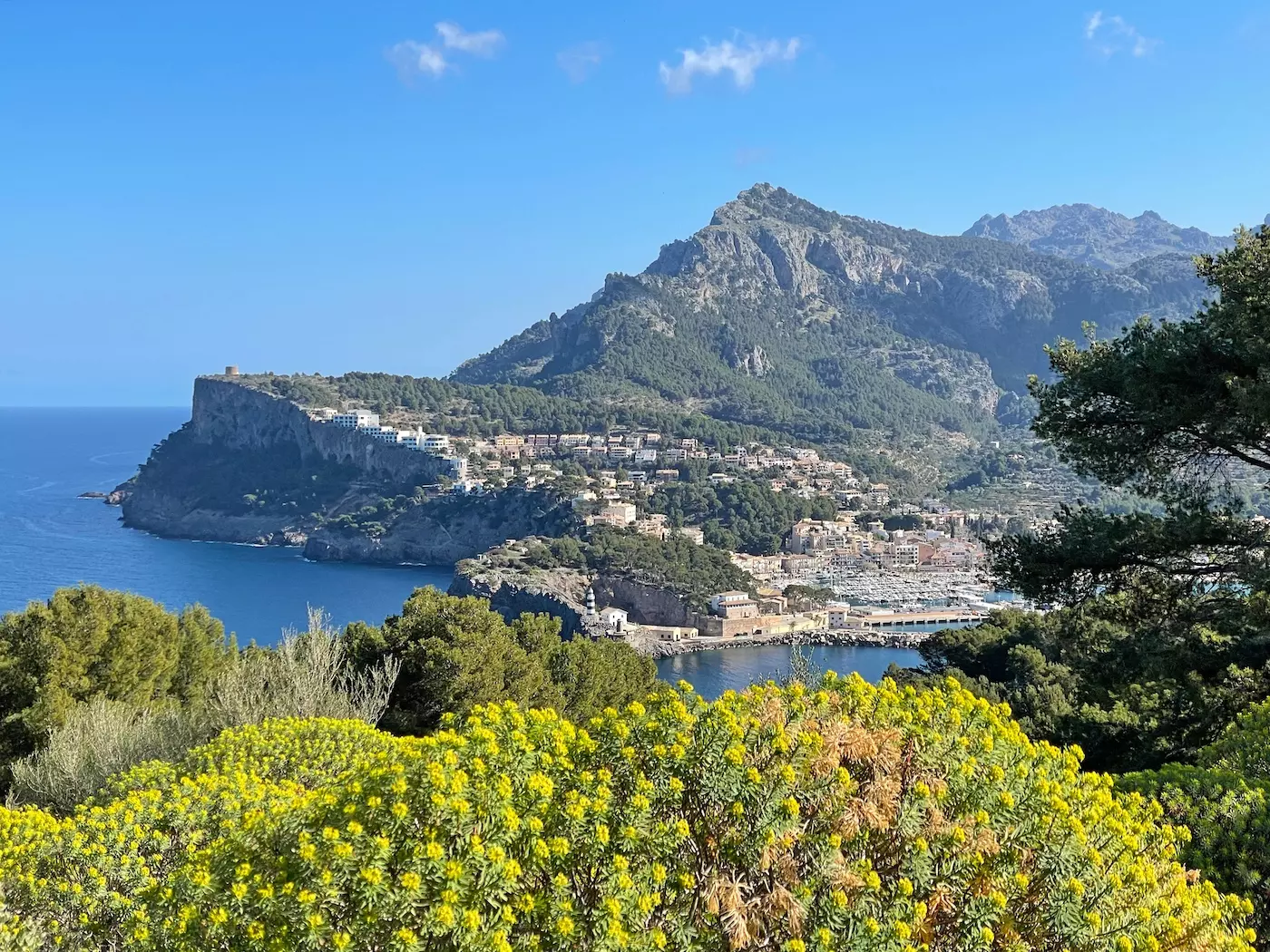 wanderreisen_mallorca_port_soller_panoramablick_tramuntana