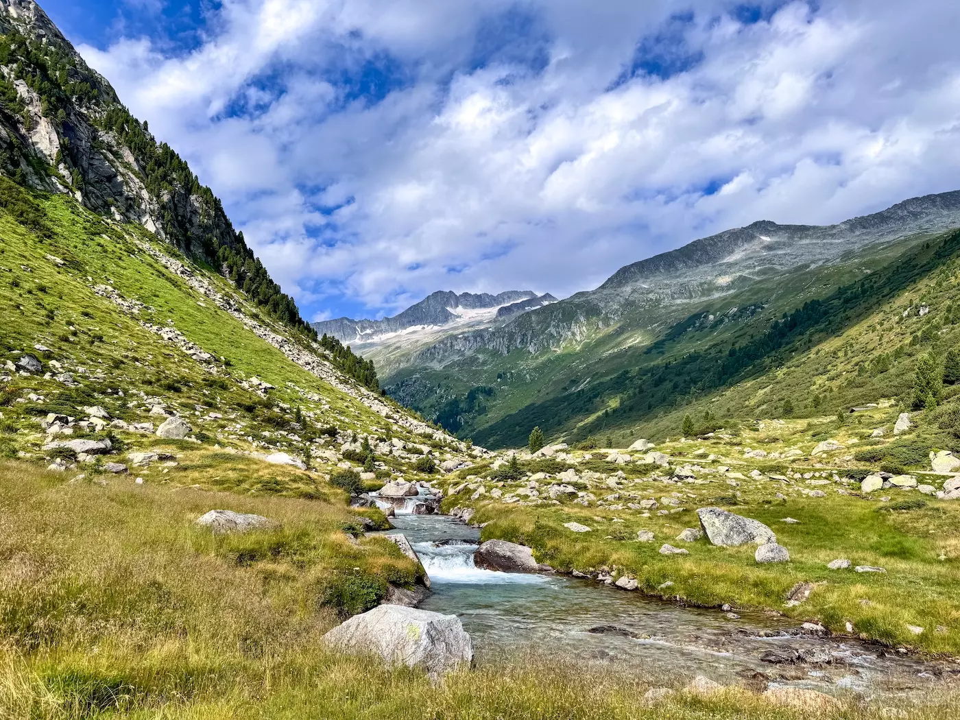 wanderreisen_hohe_tauern_huettentour_krimmler_achental_bachbett