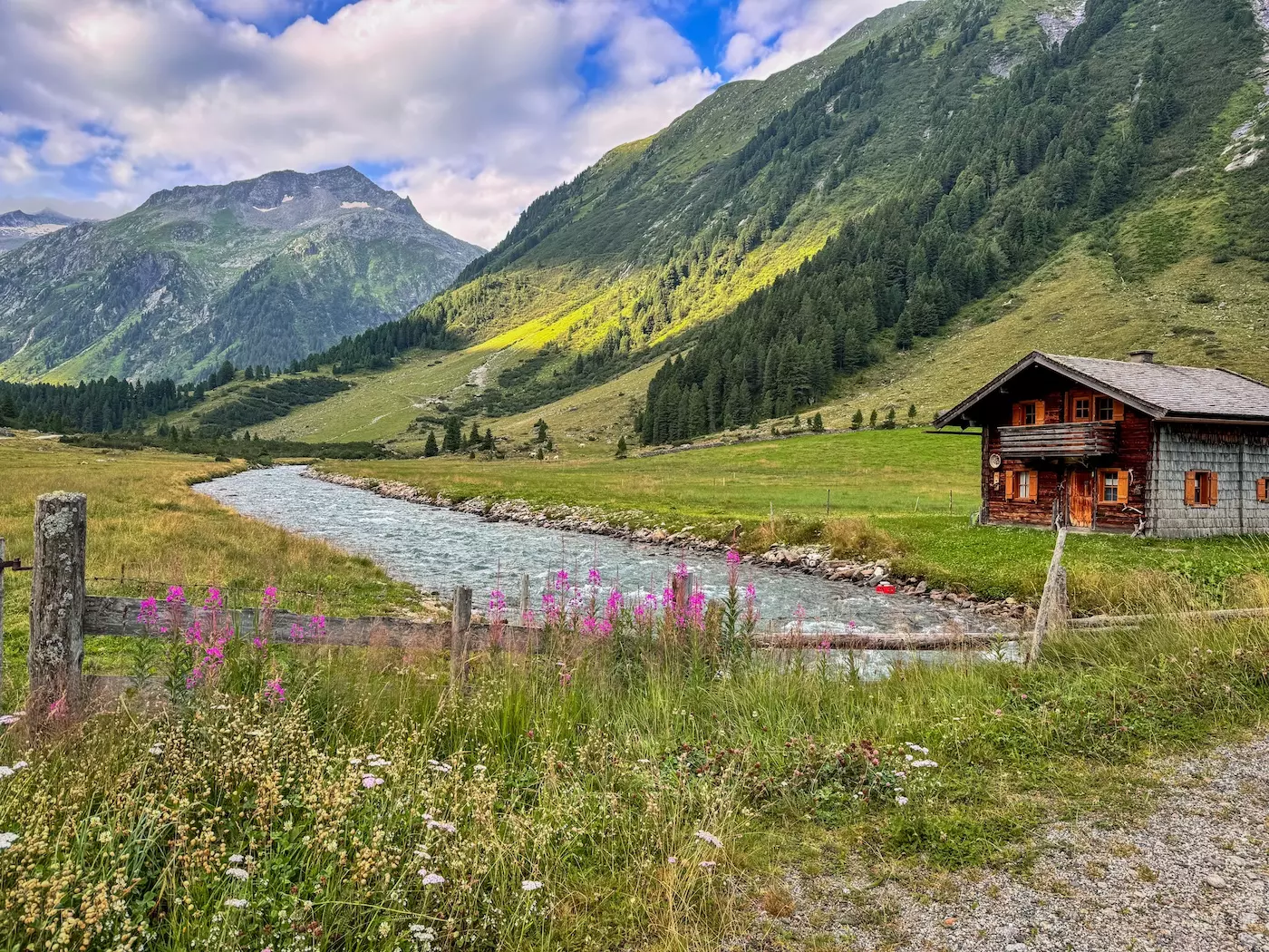 wanderreisen_hohe_tauern_huettentour_krimmler_achental_huette