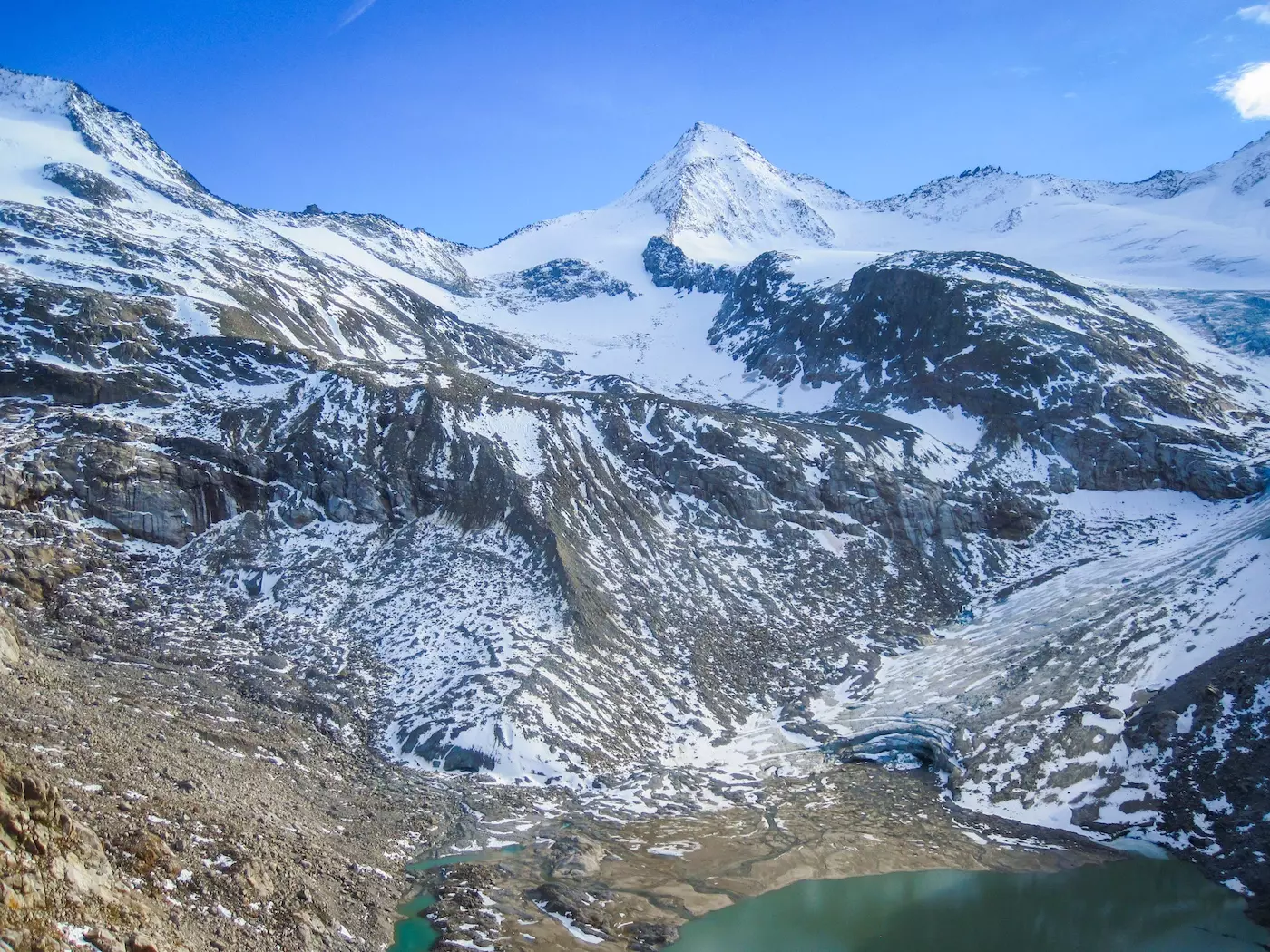 wanderreisen_hohe_tauern_huettentour_neukirchen_obersulzbachtal_schneefelder